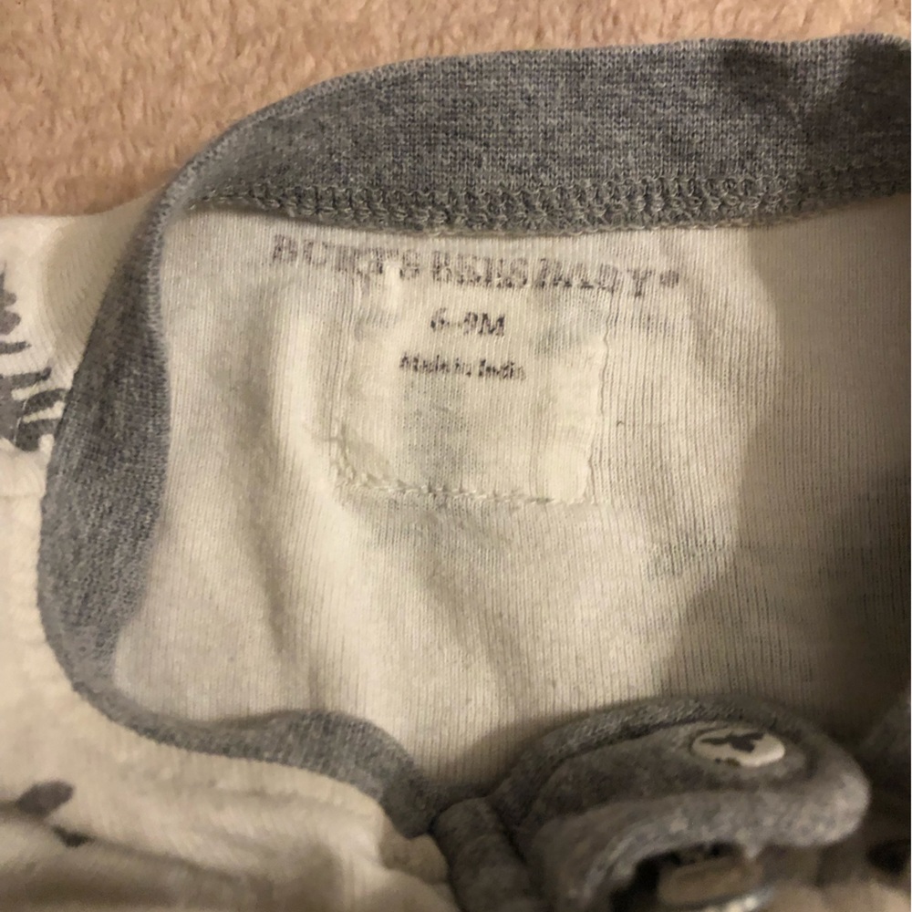 Burt’s Bees 9month Footie Pjs, gently loved, smoke and pet free home